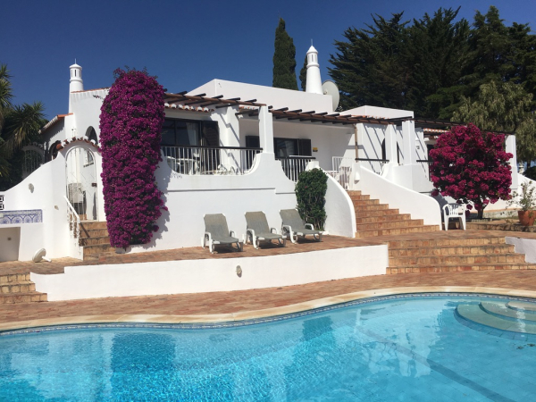 VILLA PAPOILAS